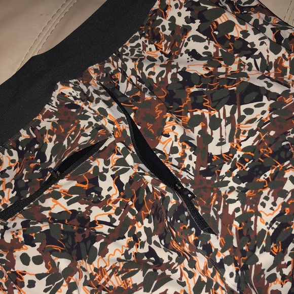 lululemon (M) License to Train Short 7" *LL - Picture 7 of 13